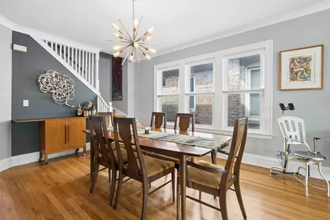 5010 W Wolfram St, Chicago, IL 60641 photo 9