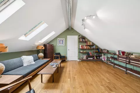 5010 W Wolfram St, Chicago, IL 60641 photo 17