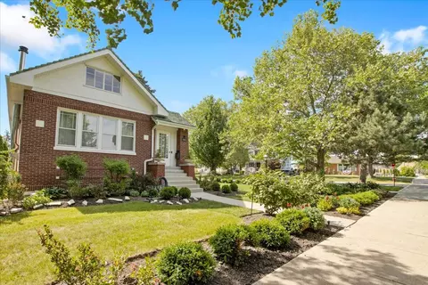5661 N New Hampshire Ave, Chicago, IL 60631