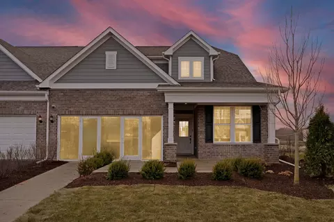 6201 Links Dr #24001, Woodridge, IL 60517