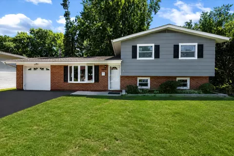 1460 Indian Hill Ave, Hanover Park, IL 60133