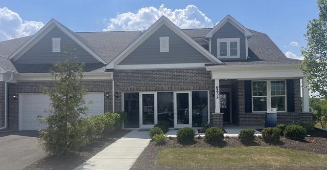6200 Sandbelt Dr #23002, Woodridge, IL 60517
