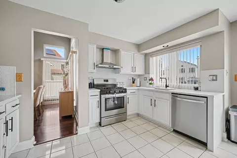 Kitchen - 836 Tallgrass Dr, Bartlett, IL 60103 photo 1 of 2