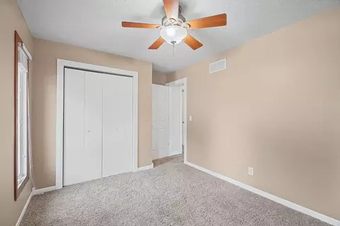 Bedroom - 1609 Erin Dr, Normal, IL 61761 photo 4 of 8