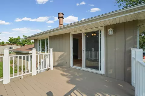 Exterior - 1609 Erin Dr, Normal, IL 61761 photo 4 of 5