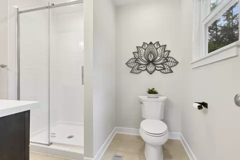Bath - 1629 N Summit St, Wheaton, IL 60187 photo 3 of 5