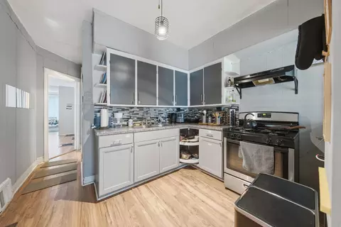 Kitchen - 1534 E 73rd Pl, Chicago, IL 60619 photo 1 of 1
