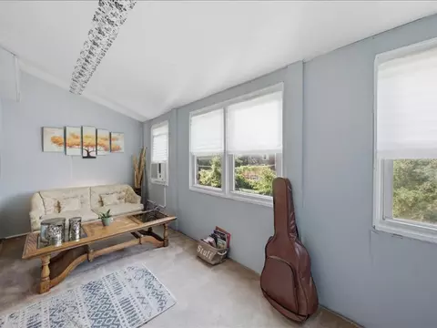 1534 E 73rd Pl, Chicago, IL 60619 photo 11