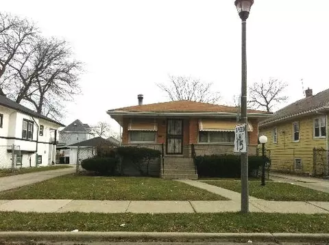 121 S 18th Ave, Maywood, IL 60153