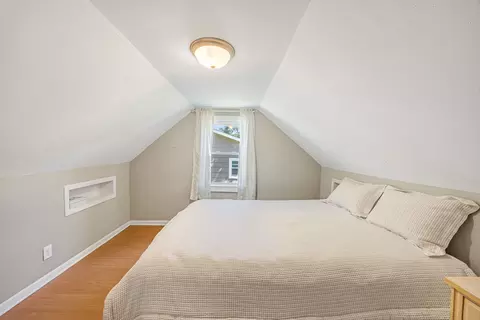Bedroom - 6314 Hillcrest Rd, Cary, IL 60013 photo 3 of 4