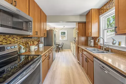 Kitchen - 6314 Hillcrest Rd, Cary, IL 60013 photo 1 of 3
