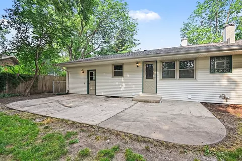 209 Maureen Dr, Elgin, IL 60123 photo 21