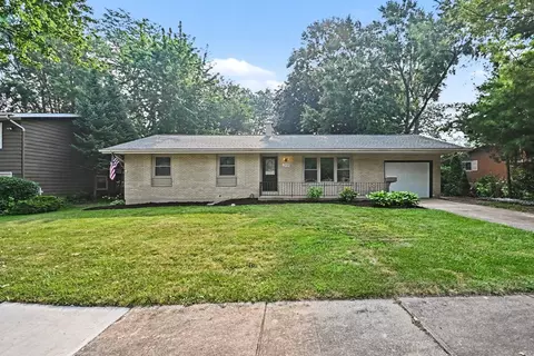 209 Maureen Dr, Elgin, IL 60123 photo 1