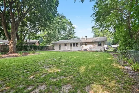 209 Maureen Dr, Elgin, IL 60123 photo 23