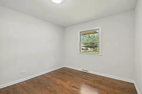 209 Maureen Dr, Elgin, IL 60123 photo 13