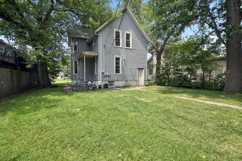 Exterior - 464 Harrison Ave S, Kankakee, IL 60901 photo 3 of 3