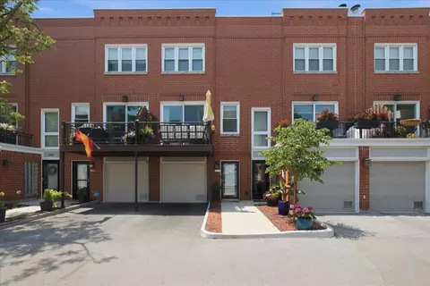 2901 N Wolcott Ave #D, Chicago, IL 60657