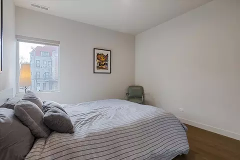 559 E 50th St, Chicago, IL 60615 photo 25