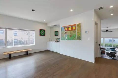 559 E 50th St, Chicago, IL 60615 photo 11