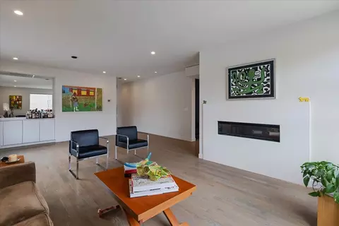 559 E 50th St, Chicago, IL 60615 photo 10