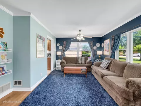 1019 Wakeman Ave, Wheaton, IL 60187 photo 5