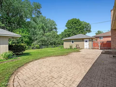 1019 Wakeman Ave, Wheaton, IL 60187 photo 18