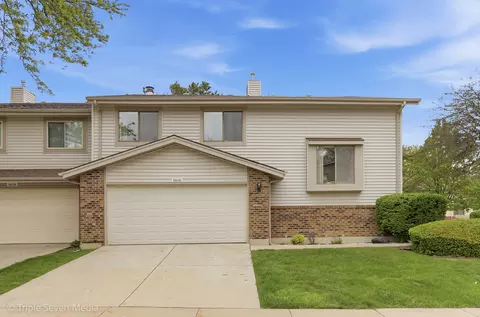 Exterior - 18630 Golfview Dr, Hazel Crest, IL 60429 photo 5 of 8