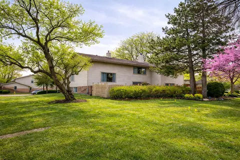 Exterior - 18630 Golfview Dr, Hazel Crest, IL 60429 photo 4 of 8