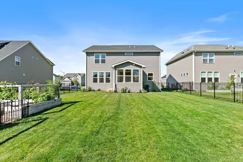 Exterior - 4131 Wanderlust Dr, Algonquin, IL 60102 photo 4 of 6