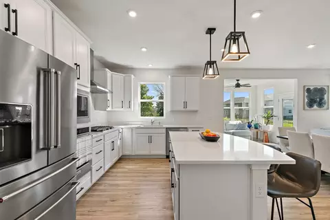 Kitchen - 4131 Wanderlust Dr, Algonquin, IL 60102 photo 2 of 2
