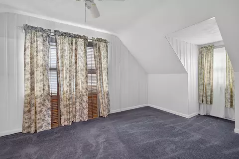 Bedroom - 474 Sunset Dr, Elgin, IL 60123 photo 3 of 3