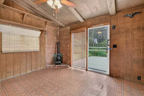 Exterior - 474 Sunset Dr, Elgin, IL 60123 photo 2 of 8