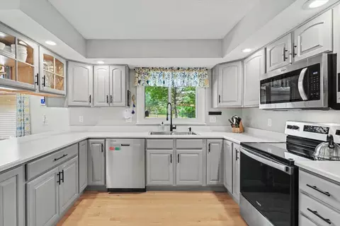 Kitchen - 1018 Porter Ln, Normal, IL 61761 photo 2 of 6