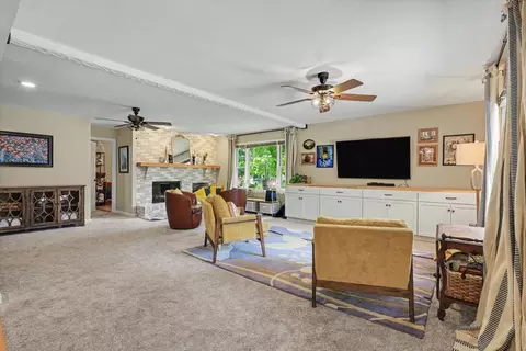 Living - 1018 Porter Ln, Normal, IL 61761 photo 3 of 8