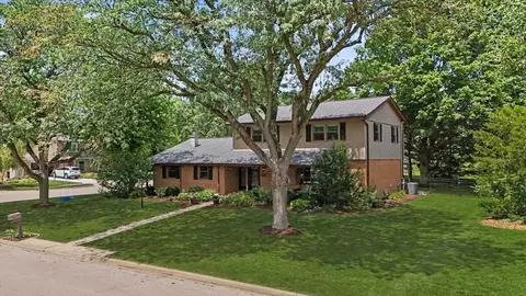 Exterior - 1018 Porter Ln, Normal, IL 61761 photo 6 of 14