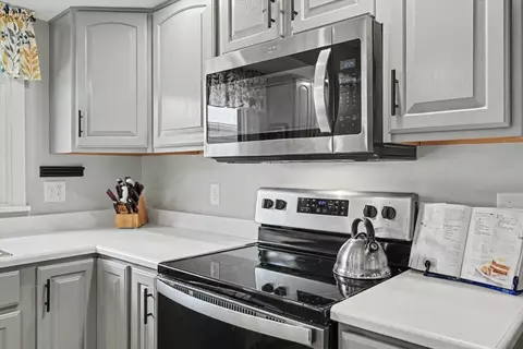 Kitchen - 1018 Porter Ln, Normal, IL 61761 photo 6 of 6