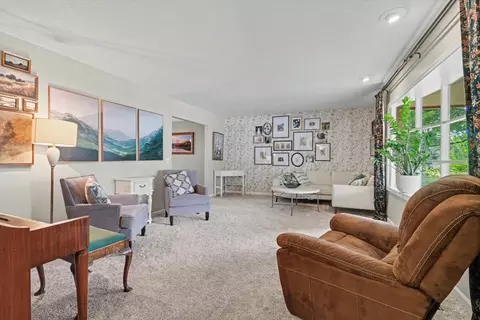 Living - 1018 Porter Ln, Normal, IL 61761 photo 1 of 8