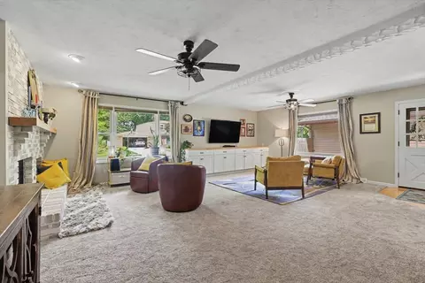 Living - 1018 Porter Ln, Normal, IL 61761 photo 4 of 8