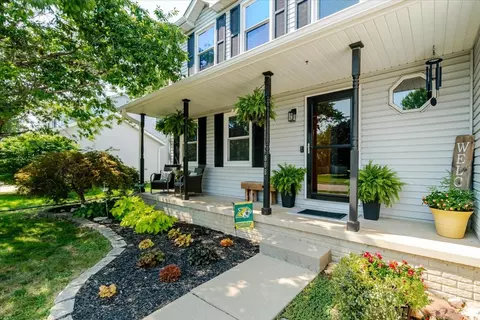 Exterior - 808 Phaeton Pl, Normal, IL 61761 photo 3 of 12