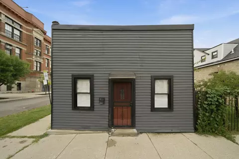 1300 N Monticello Ave, Chicago, IL 60651