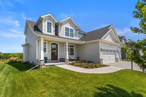 Exterior - 906 Declaration Dr, Savoy, IL 61874 photo 3 of 6