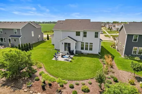 View/Area - 906 Declaration Dr, Savoy, IL 61874 photo 5 of 8