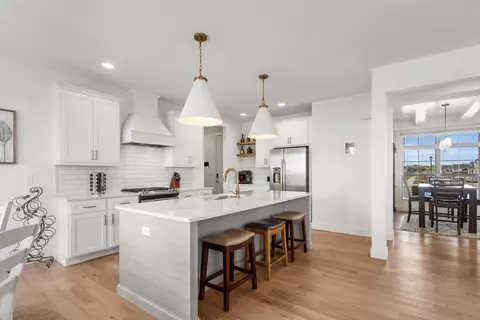 Kitchen - 906 Declaration Dr, Savoy, IL 61874 photo 1 of 7