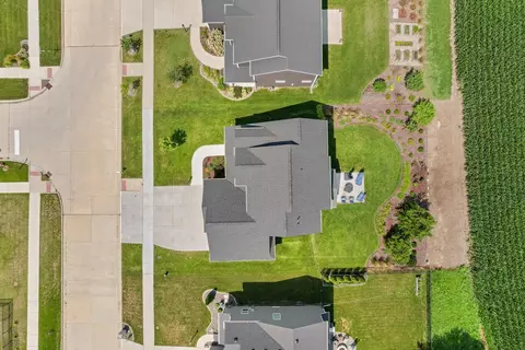 View/Area - 906 Declaration Dr, Savoy, IL 61874 photo 3 of 8