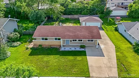1420 Cooper Rd, Hoffman Estates, IL 60169 photo 7
