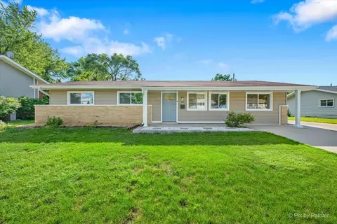 1420 Cooper Rd, Hoffman Estates, IL 60169 photo 2