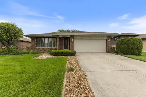 8124 167th Pl W, Tinley Park, IL 60477