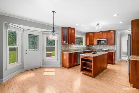 Kitchen - 2476 Barkdoll Rd, Naperville, IL 60565 photo 1 of 2