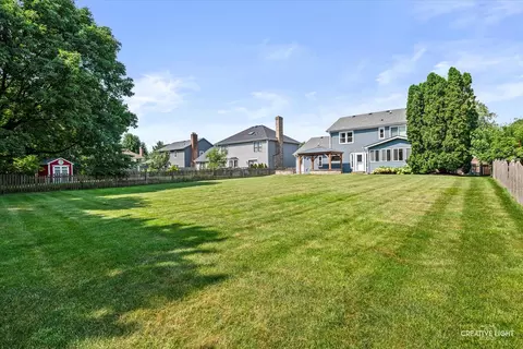 Exterior - 2476 Barkdoll Rd, Naperville, IL 60565 photo 4 of 4