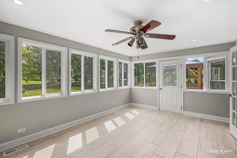 Exterior - 2476 Barkdoll Rd, Naperville, IL 60565 photo 3 of 4